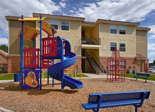 Playground - Highland Crossing and Highland Square