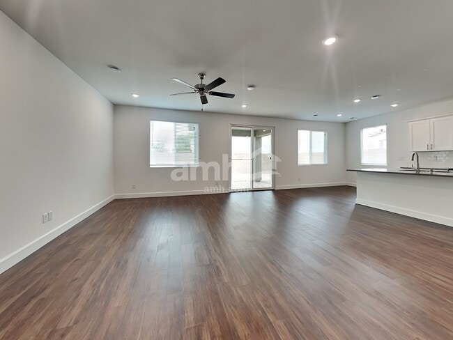 Building Photo - 4820 Blushing Star St