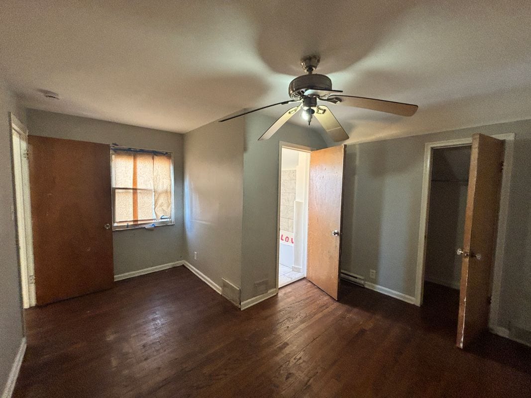 Building Photo - 15496 Gilchrist St