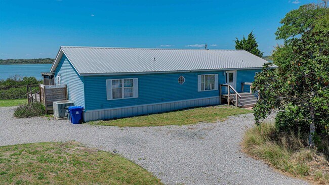 Building Photo - 6347 Salado Rd