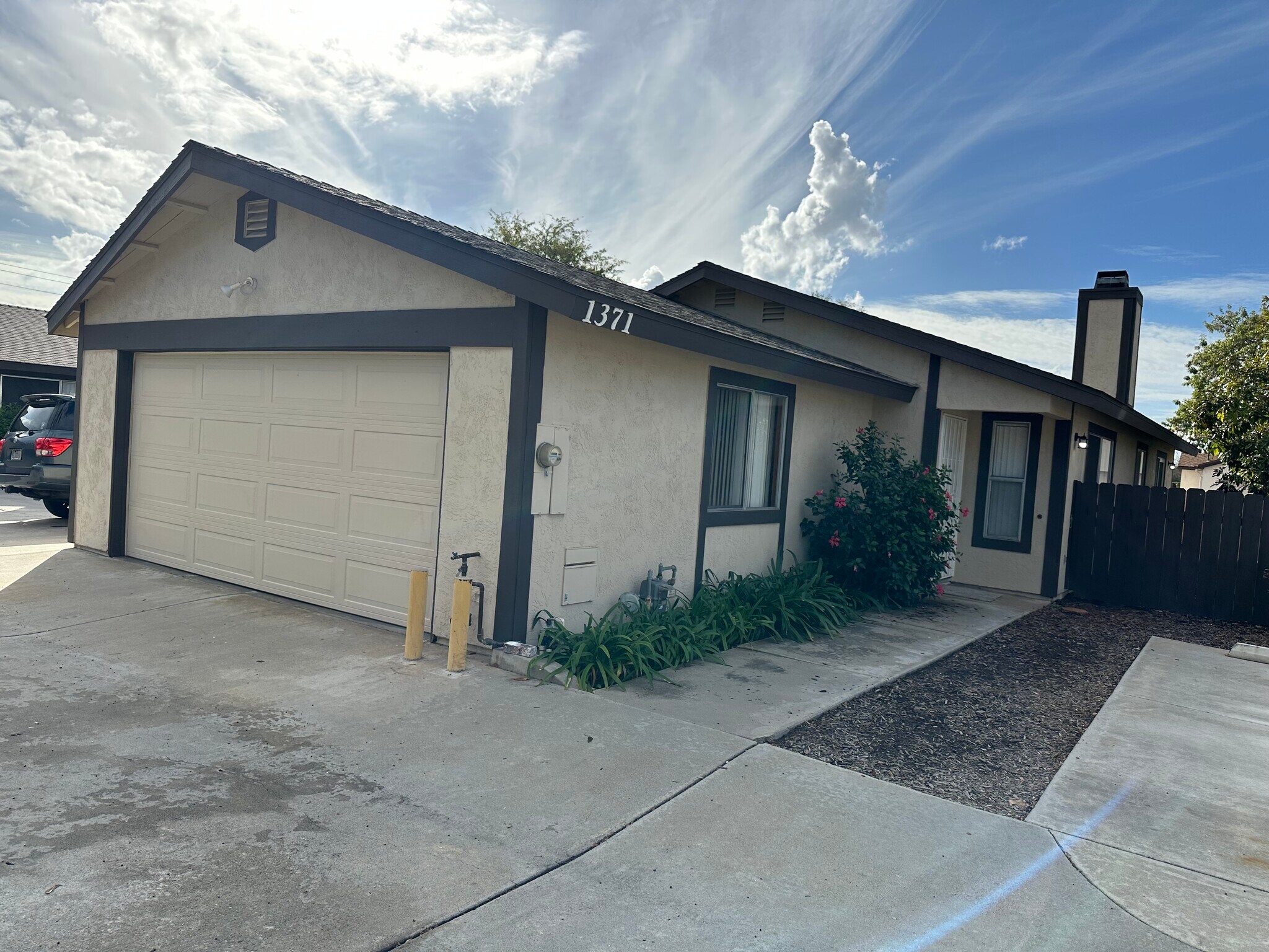 Building Photo - 1371 Marline Ave