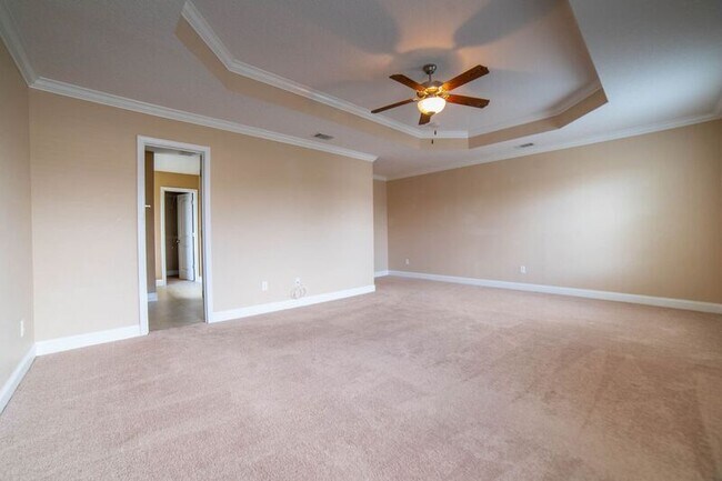 Building Photo - 211 Augusta Way