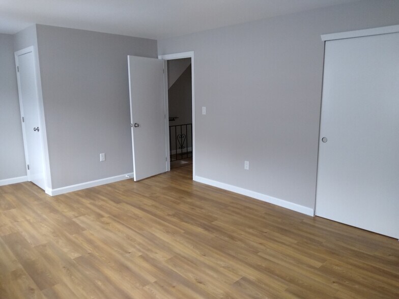 Master Bedroom - 51 Birchwood Dr