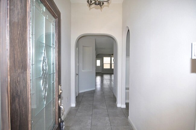 Building Photo - 548 Dunster Ln