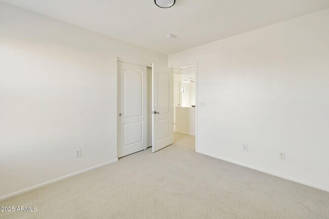 Building Photo - 2404 W Silver Sage Ln