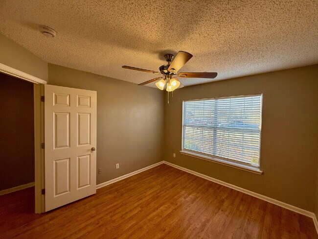 Building Photo - 24 Winchester Ct