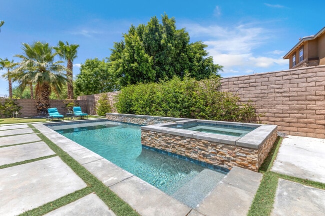 Building Photo - 84440 Quartino Pl