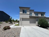 Building Photo - Newer 3 bedroom 2 1/2 bath home in South R...
