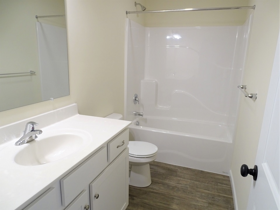 Building Photo - 852 Byler Cir