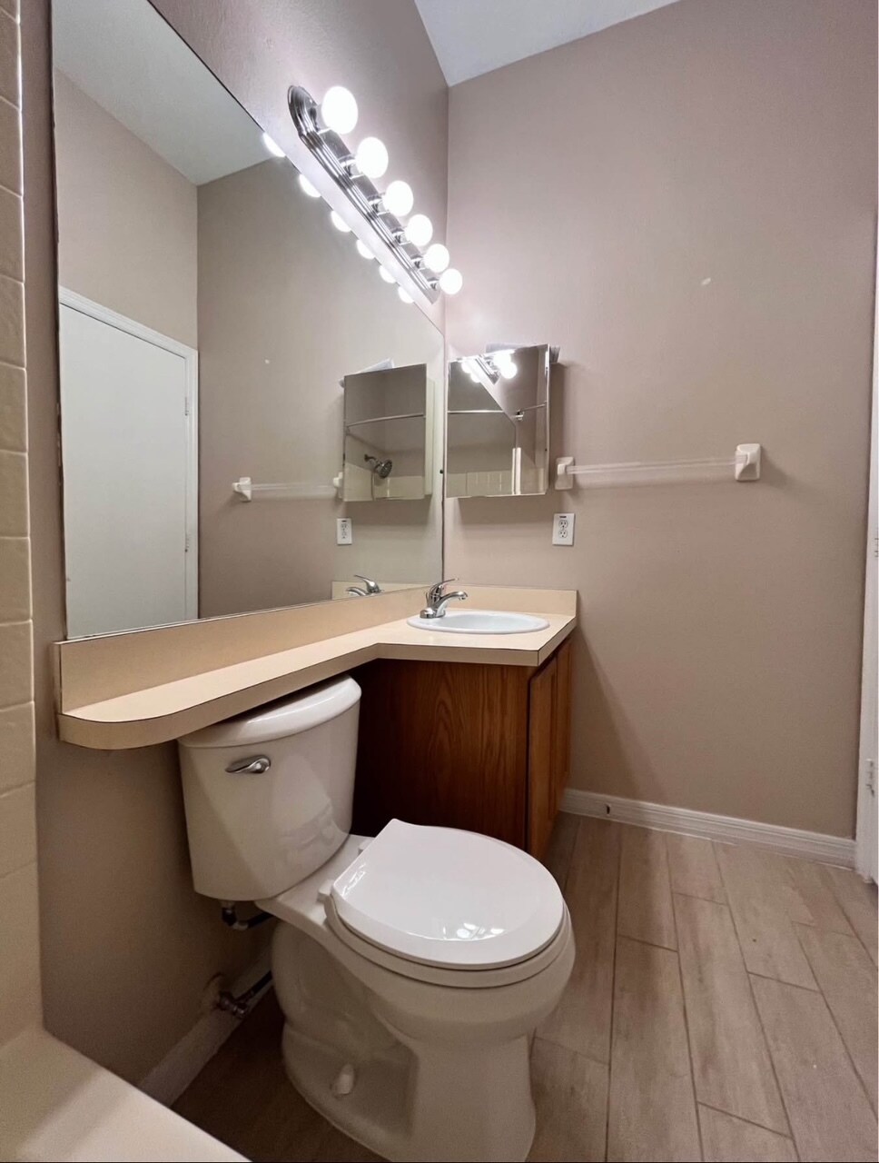 Building Photo - 13927 Corrine Key Pl