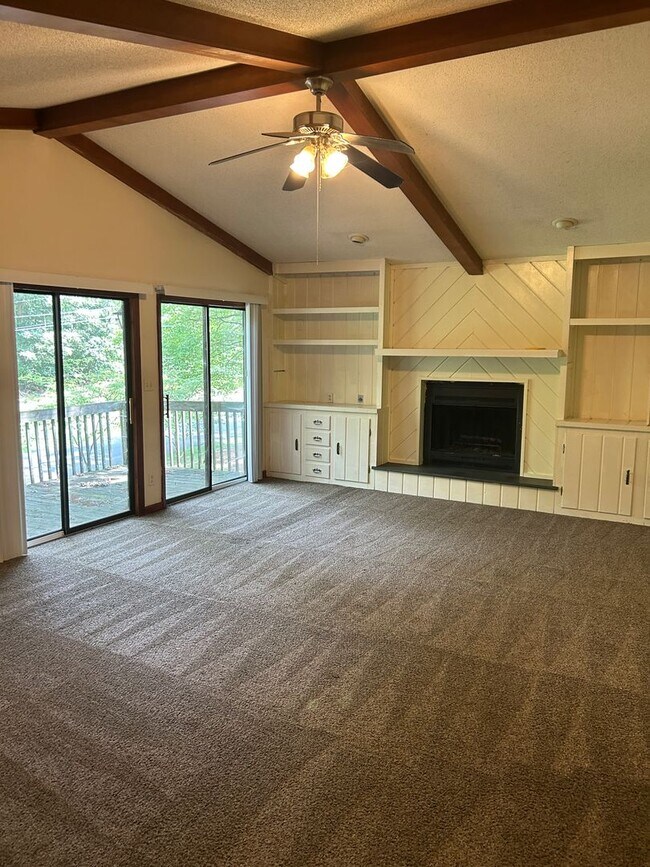 Building Photo - 602 Aspen Pl