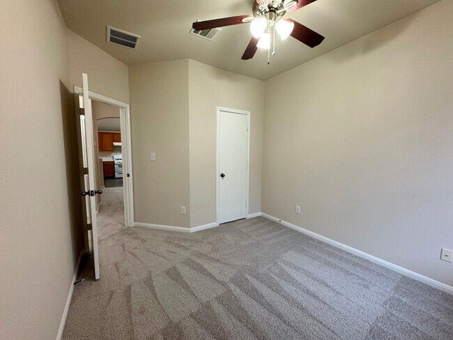 Building Photo - 1780 Stone Rim Loop