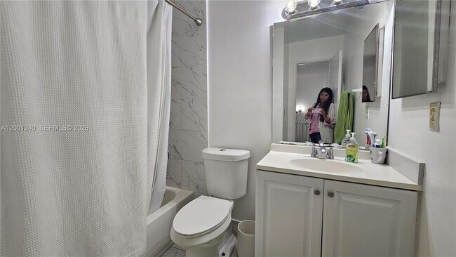 Building Photo - 520 NW 109th Ave