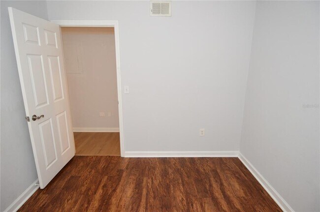 Building Photo - 2500 Winding Creek Blvd