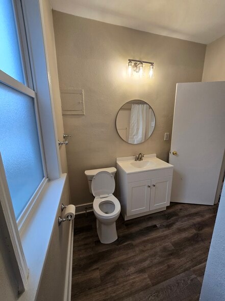 Building Photo - 405 Butler St