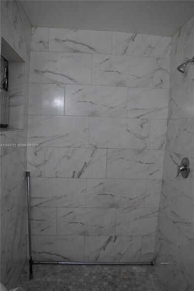 Building Photo - 4370 NW 174th Dr