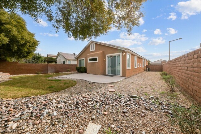 Building Photo - 11062 Evvie Ln