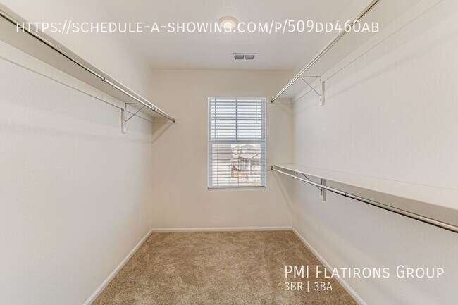 Building Photo - 5372 Warrior St