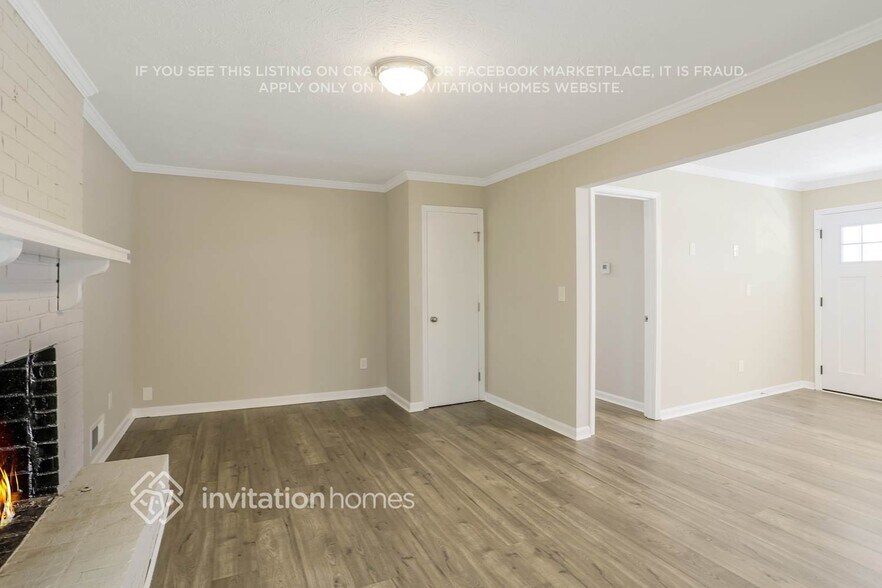 Building Photo - 2865 Castle Dr SW