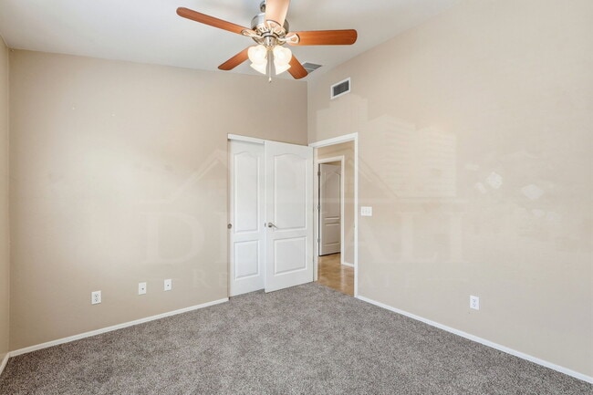 Building Photo - 2339 W Dillon Rd