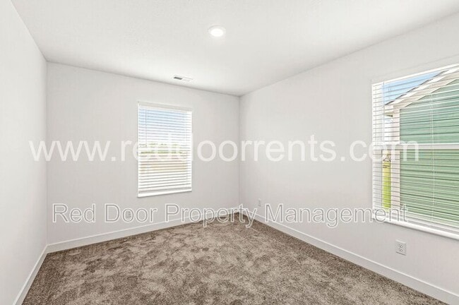 Building Photo - 2956 Grand Rdg Dr