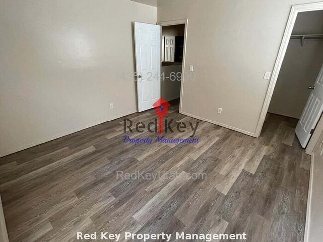 Building Photo - 80 E Single Family Home