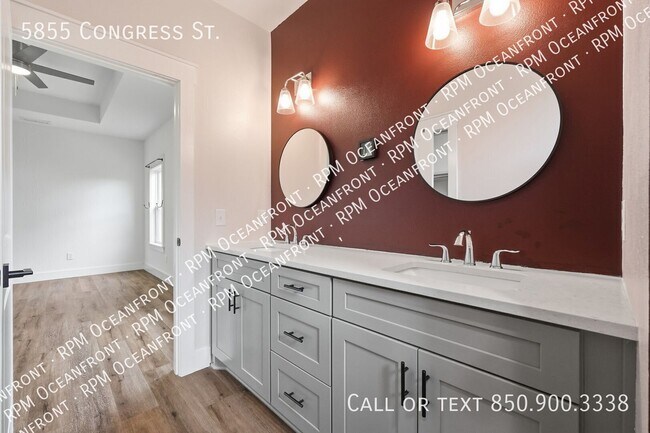 Building Photo - 5855 Congress St