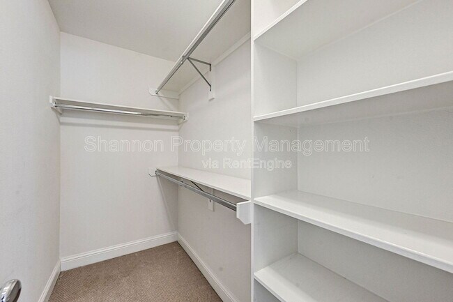 Building Photo - 744 W 24th St