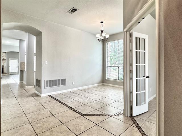 Building Photo - 256 White Dr