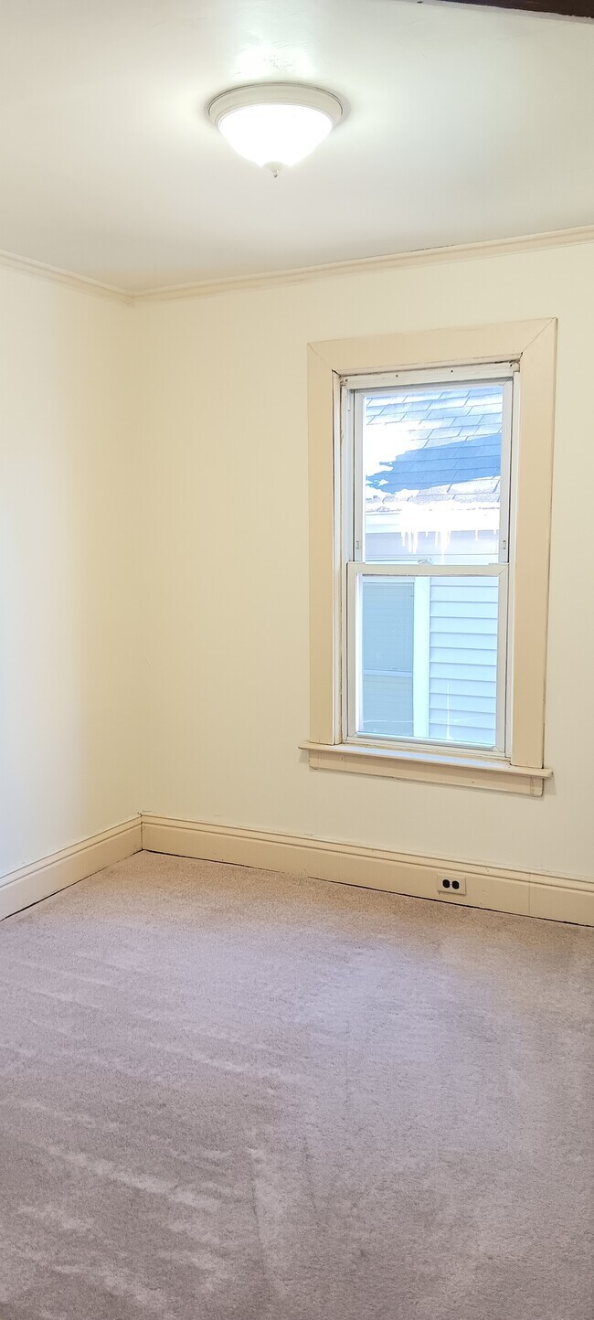 2nd bedroom - 307 Church St