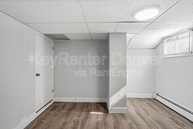 Building Photo - 1532 Perry St