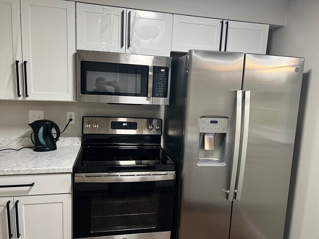 Building Photo - 10407 Brentlinger Ln