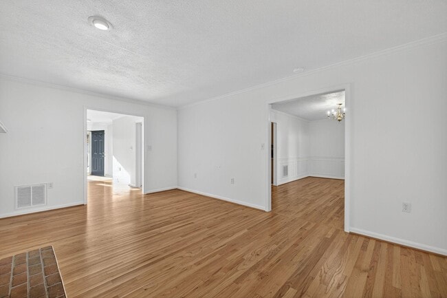 Building Photo - 1984 Cidermill Ln