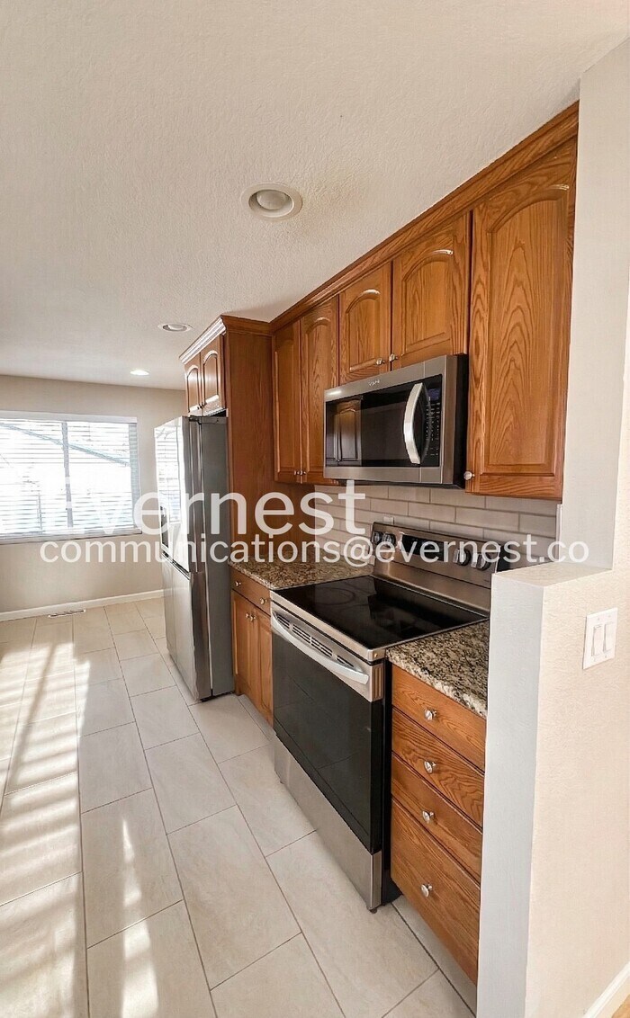 Building Photo - 4185 S Inca St