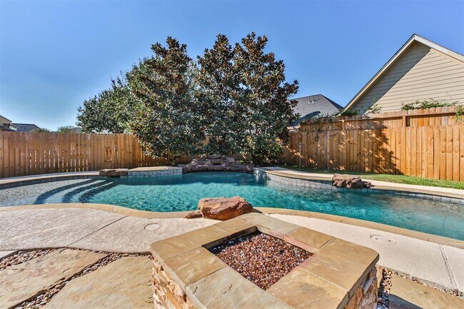 Building Photo - 2802 Kestrel Trace Ln