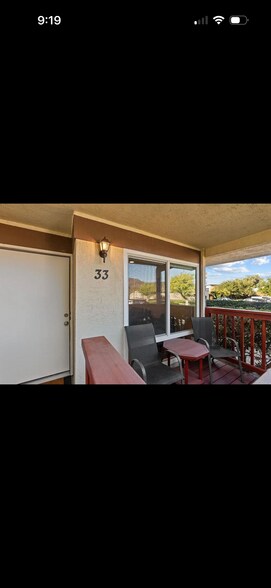 Building Photo - 745 E Bradley Ave