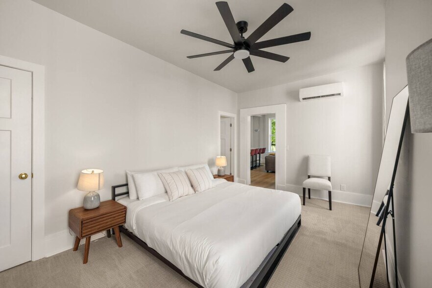 Building Photo - 1326 Broadway-ID1313057P