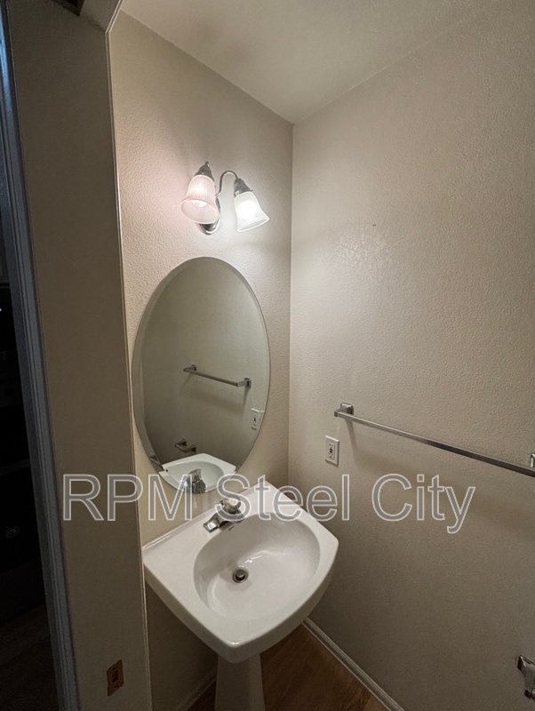 Building Photo - 4141 Outlook Blvd