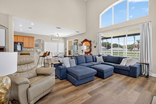 Building Photo - 353 Lake Amberleigh Dr