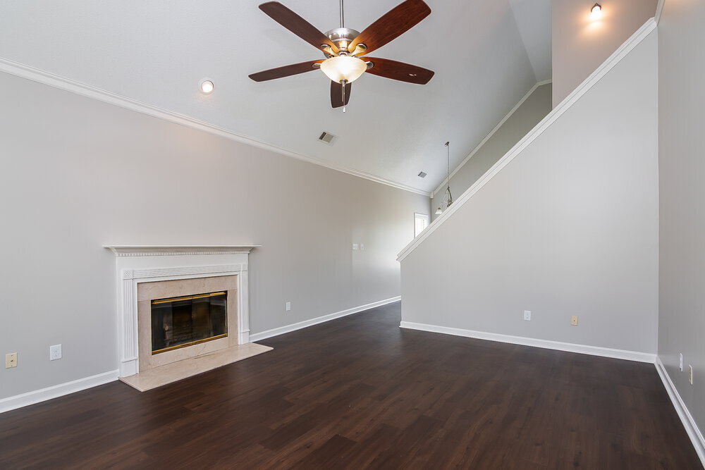 Building Photo - 8925 Lake Springs Cove