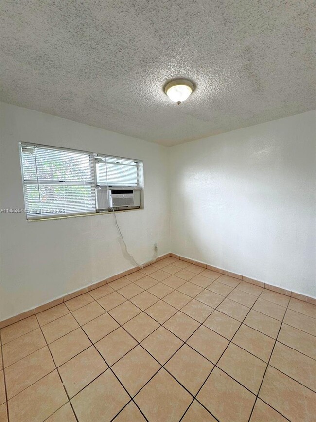 Building Photo - 2275 NW 23rd St