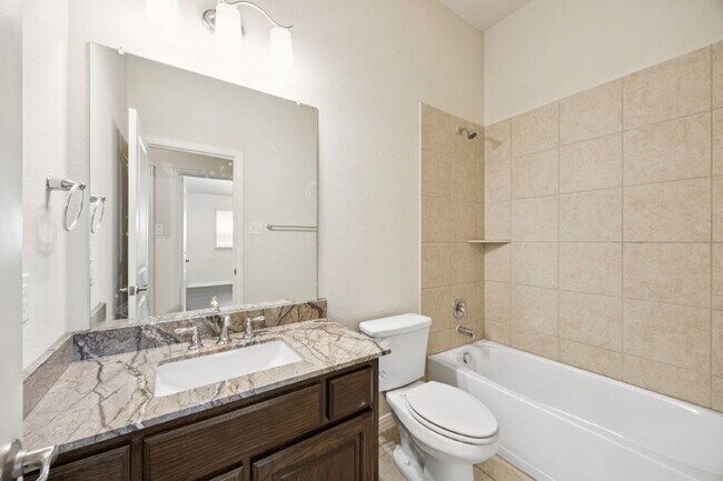 Building Photo - 2317 Houston Dr