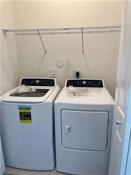 Building Photo - 20588 NE 5th Pl