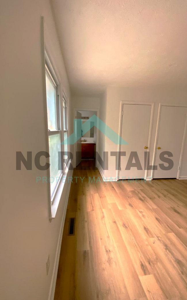 Building Photo - 730 Motor Rd