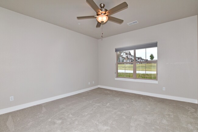 2nd bedroom - 6510 Crystal Downs Dr