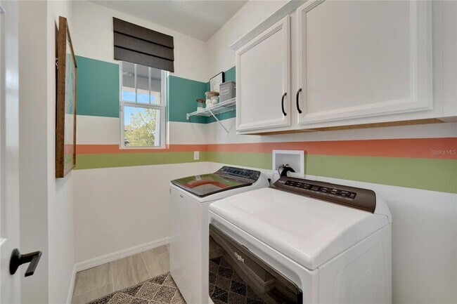 Building Photo - 5414 Silver Sun Dr