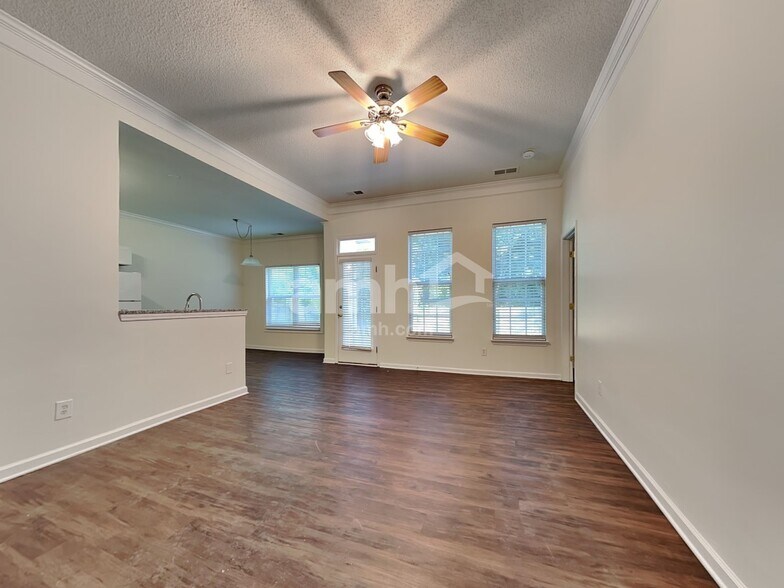 Building Photo - 13513 Michael Lynn Rd