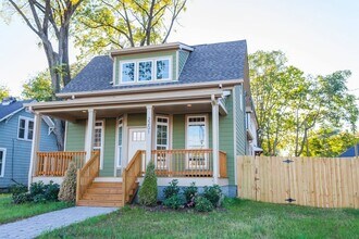 Building Photo - 2201 Wickerson Ave. Nashville, TN 37210