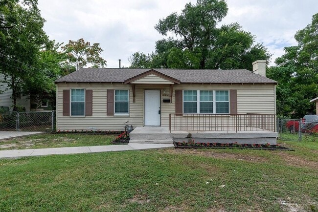 Primary Photo - 6633 Racine Dr