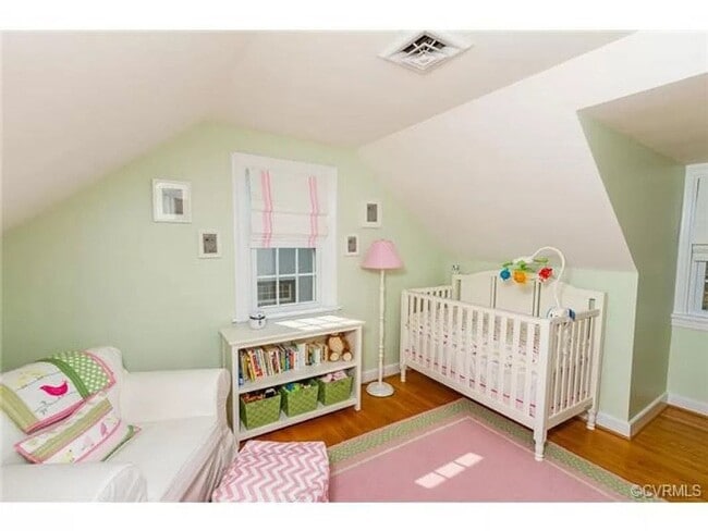 Building Photo - 3 BR / 2 BA Sunny renovated Cape Cod within walking distance to Bryan Park